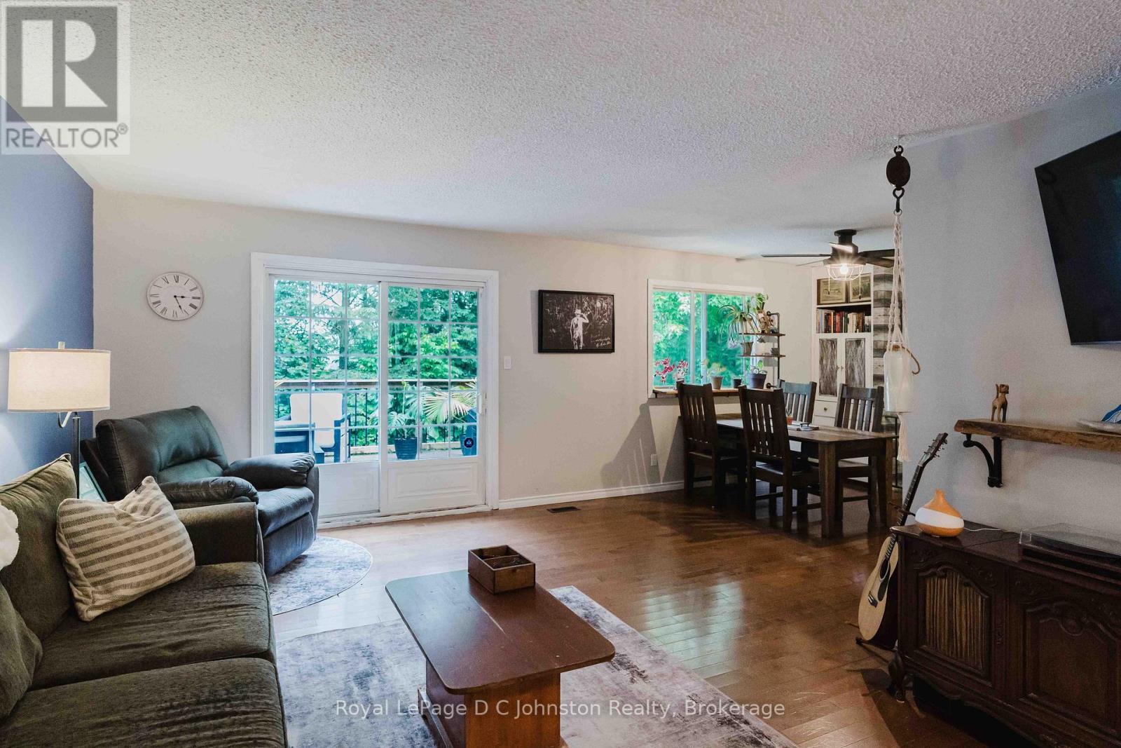 












217 ALBERT STREET

,
Arran-Elderslie,




Ontario
N0G2N0

