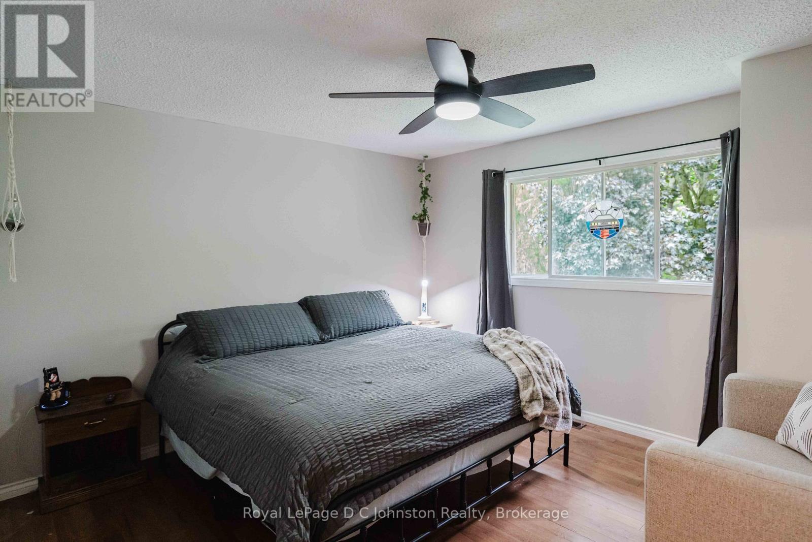 












217 ALBERT STREET

,
Arran-Elderslie,




Ontario
N0G2N0


