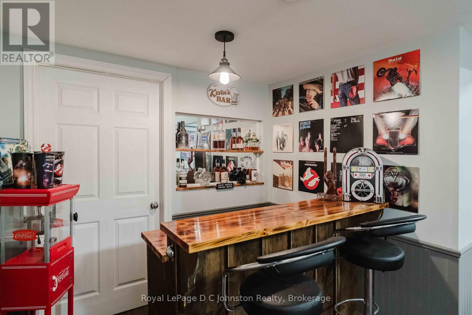 












217 ALBERT STREET

,
Arran-Elderslie,




Ontario
N0G2N0

