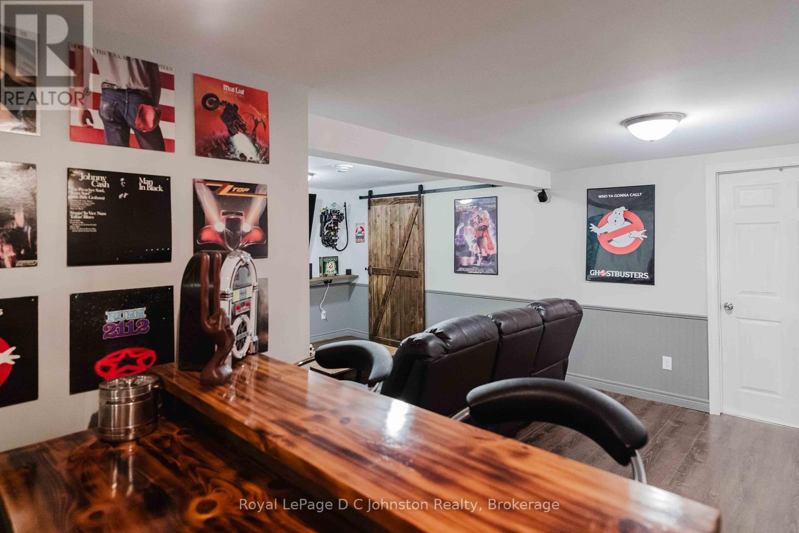 












217 ALBERT STREET

,
Arran-Elderslie,




Ontario
N0G2N0

