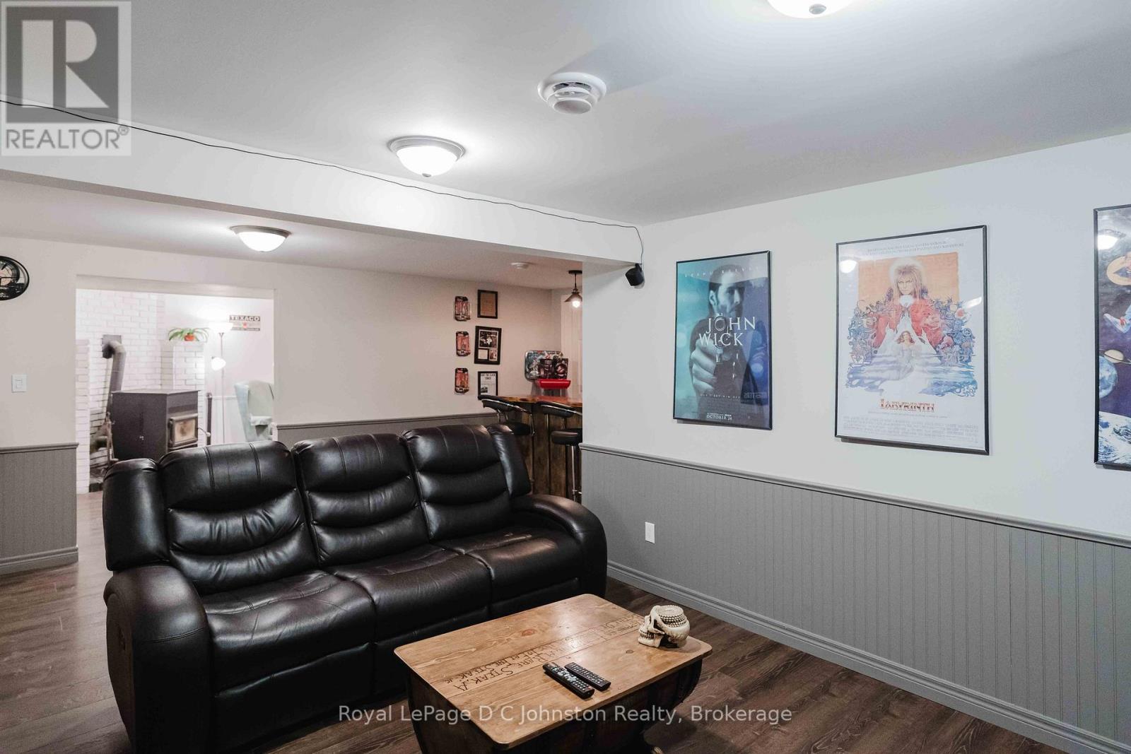 












217 ALBERT STREET

,
Arran-Elderslie,




Ontario
N0G2N0

