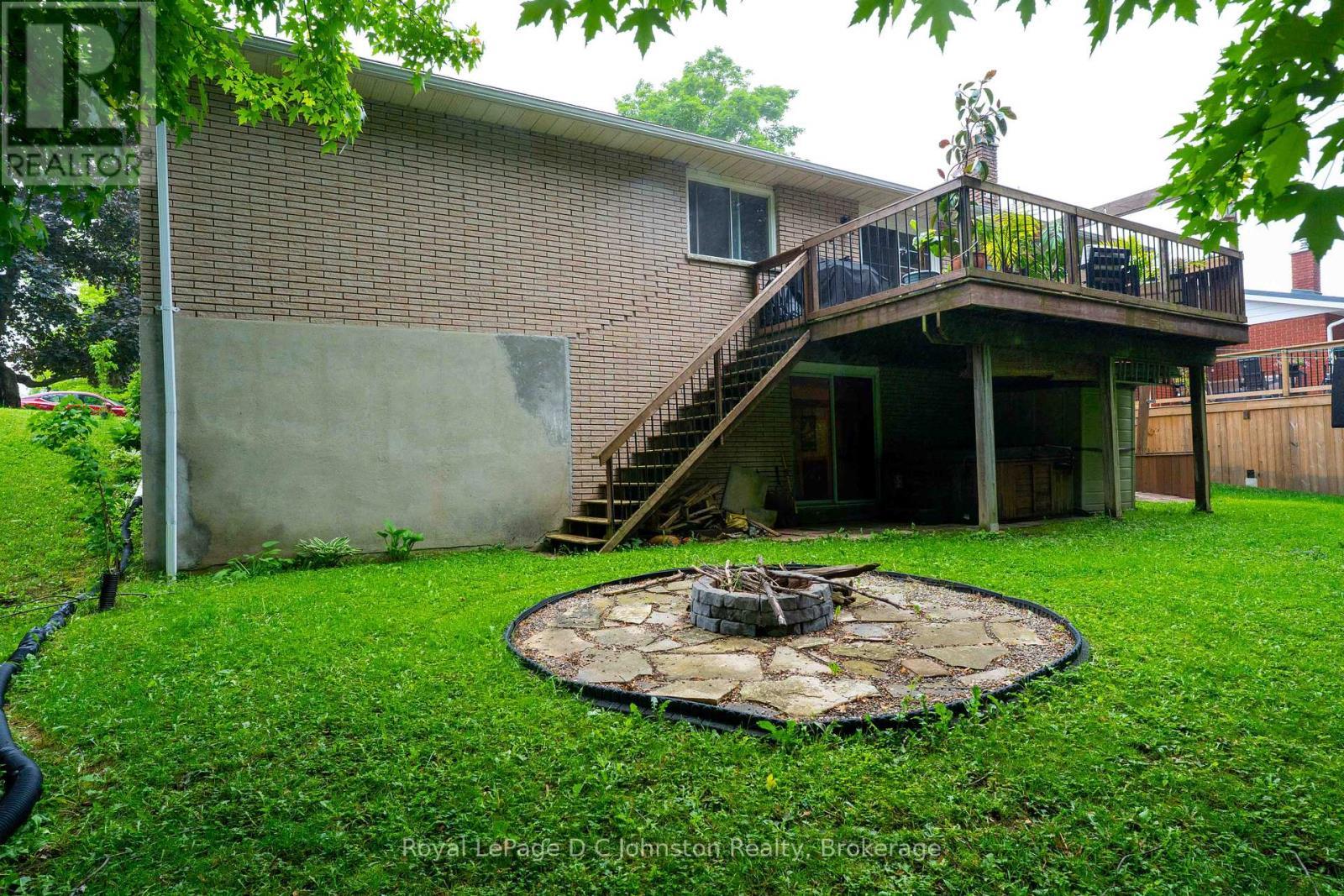 












217 ALBERT STREET

,
Arran-Elderslie,




Ontario
N0G2N0

