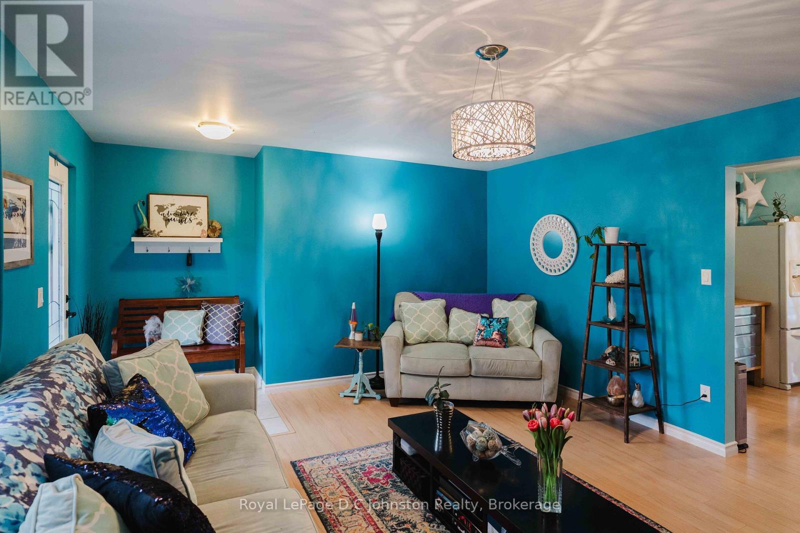 












255 ROWE STREET

,
Arran-Elderslie,




Ontario
N0G2N0

