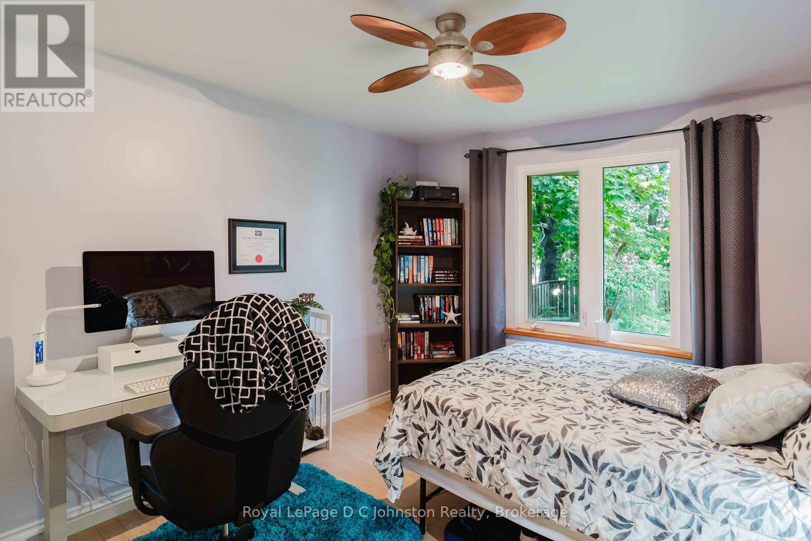 












255 ROWE STREET

,
Arran-Elderslie,




Ontario
N0G2N0

