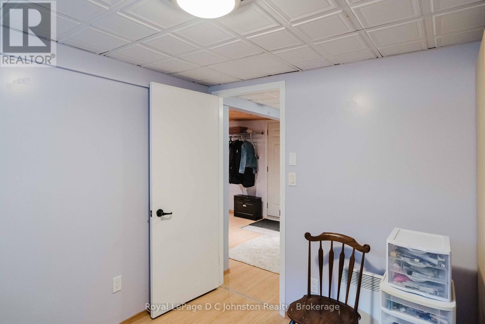 












255 ROWE STREET

,
Arran-Elderslie,




Ontario
N0G2N0

