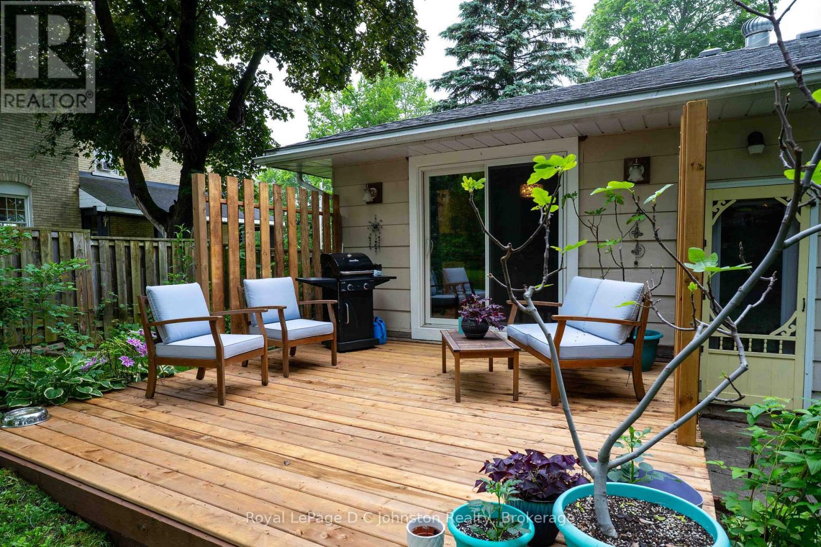 












255 ROWE STREET

,
Arran-Elderslie,




Ontario
N0G2N0

