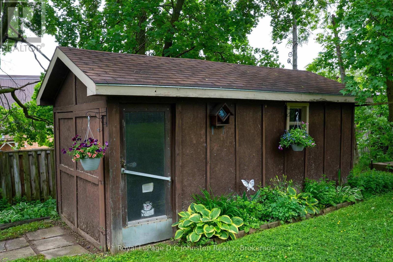 












255 ROWE STREET

,
Arran-Elderslie,




Ontario
N0G2N0

