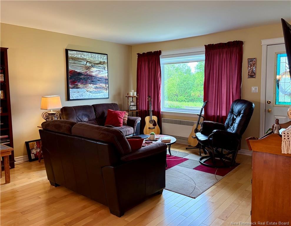 









4073


Main

,
Belledune,




NB
E8G 2K7

