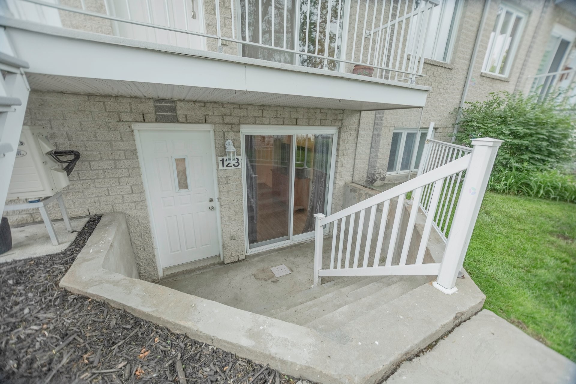 









123


Rue de La Gabelle

,
Varennes,




QC
J3X1Y2

