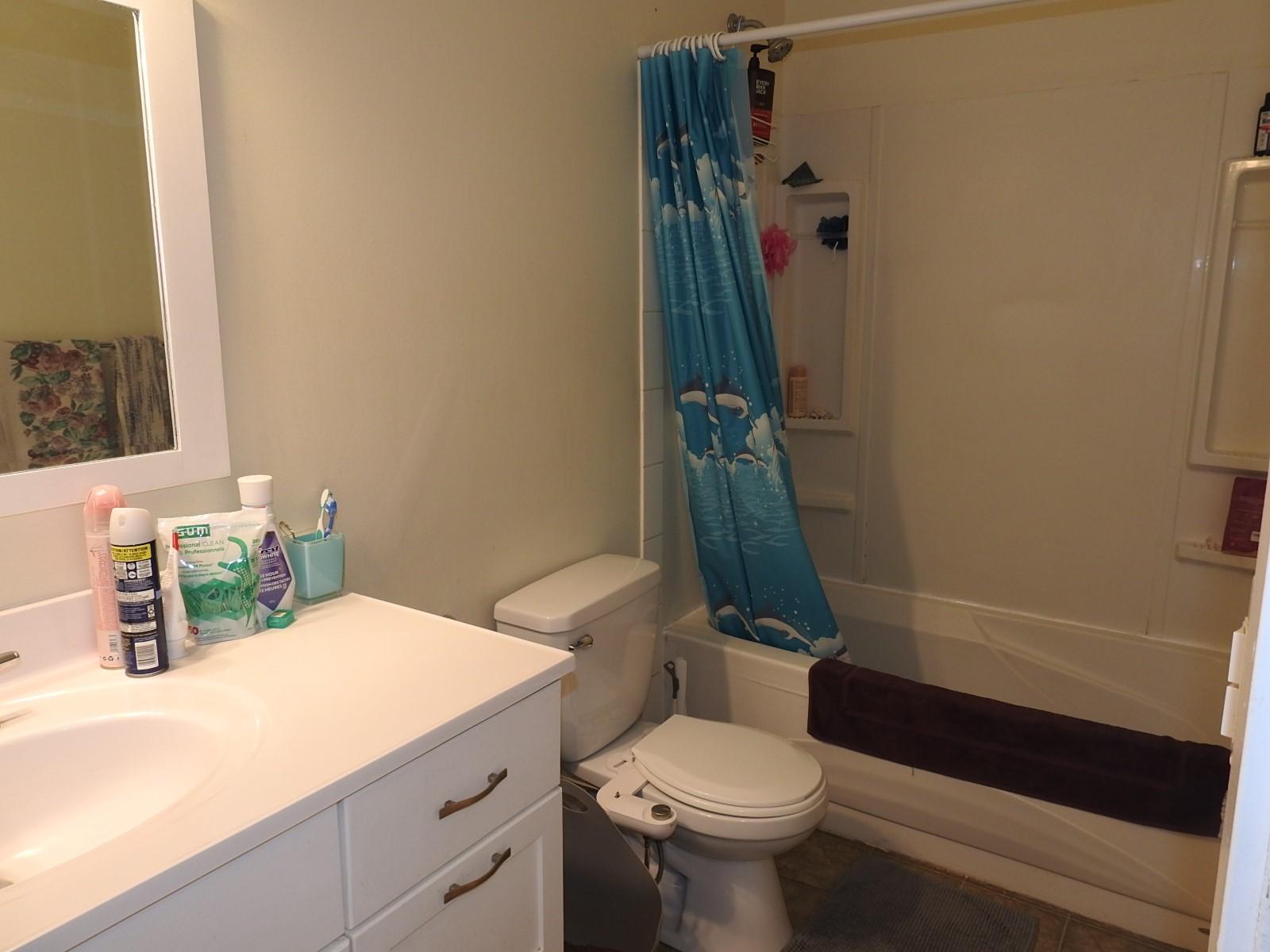 









3807


32

Avenue, 19,
Vernon,




BC
V1T 2N2

