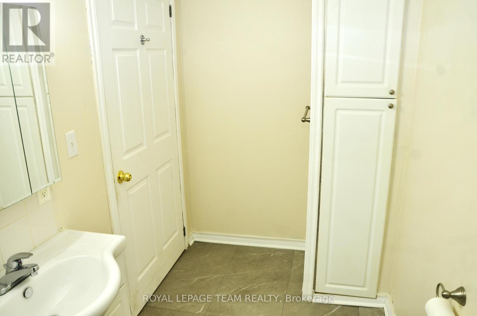












191 SHANLY ROAD

,
Edwardsburgh/Cardinal,




Ontario
K0E1E0

