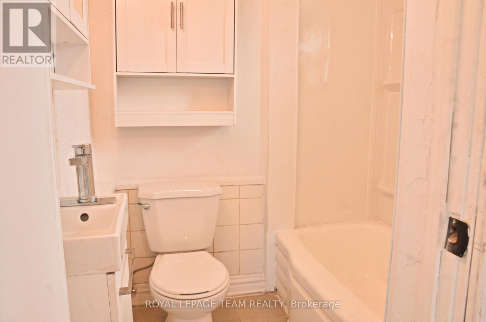 












191 SHANLY ROAD

,
Edwardsburgh/Cardinal,




Ontario
K0E1E0

