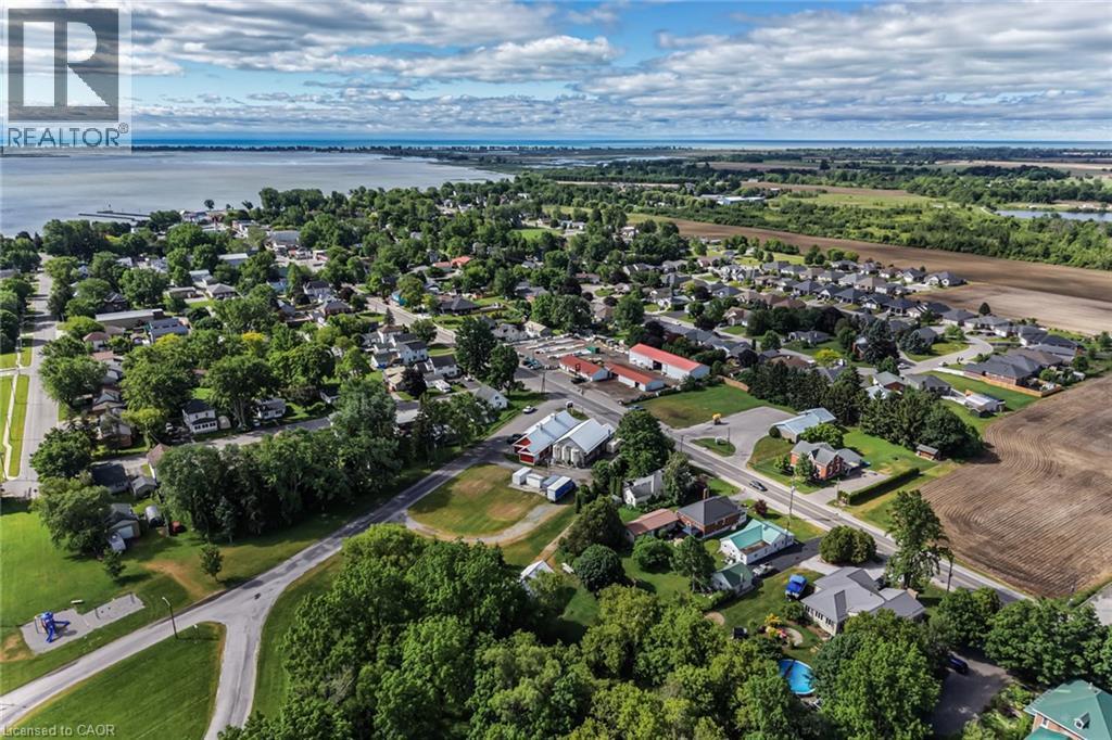












1109 BAY Street

,
Port Rowan,







Ontario
N0E1M0

