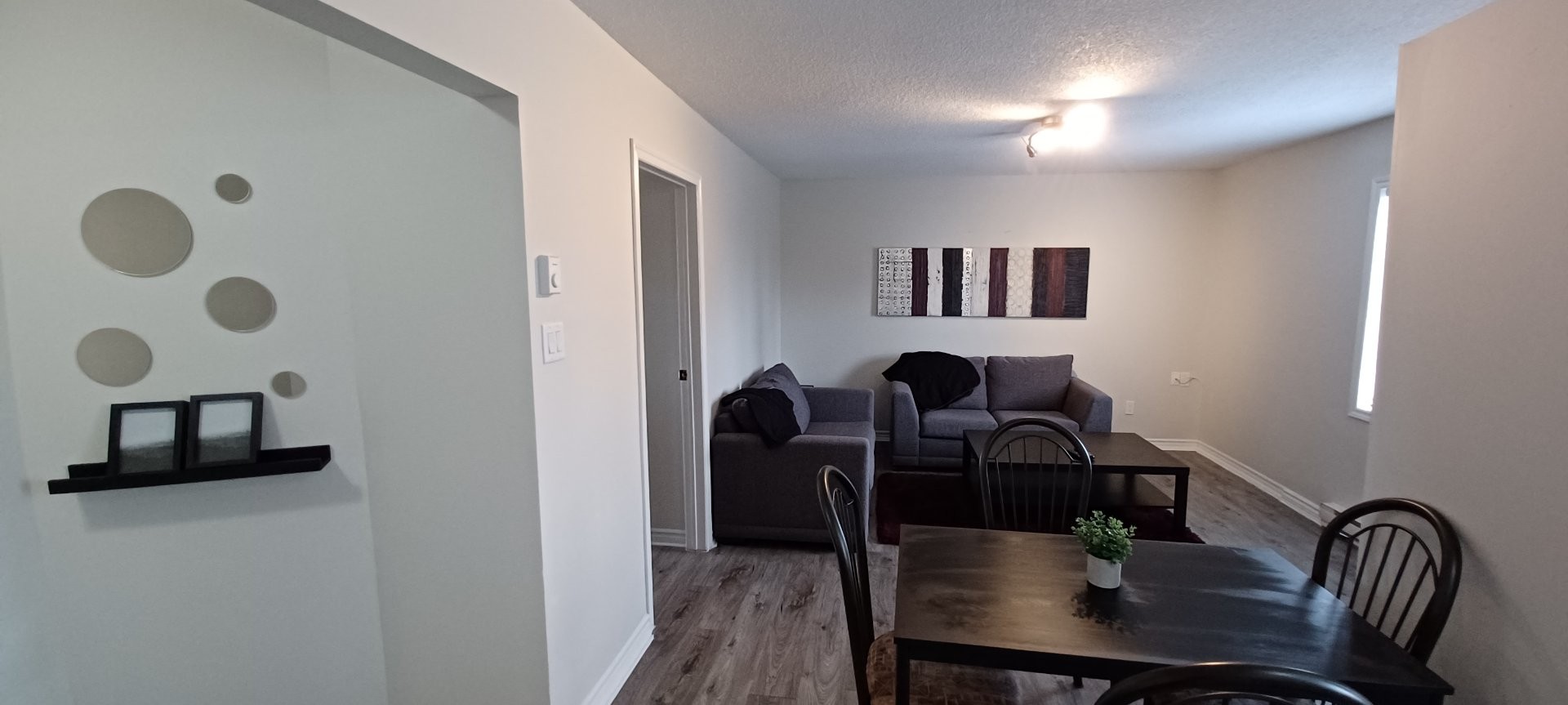 









49


Rue Montpetit

,
Gatineau (Hull),




QC
J8Y4Z7

