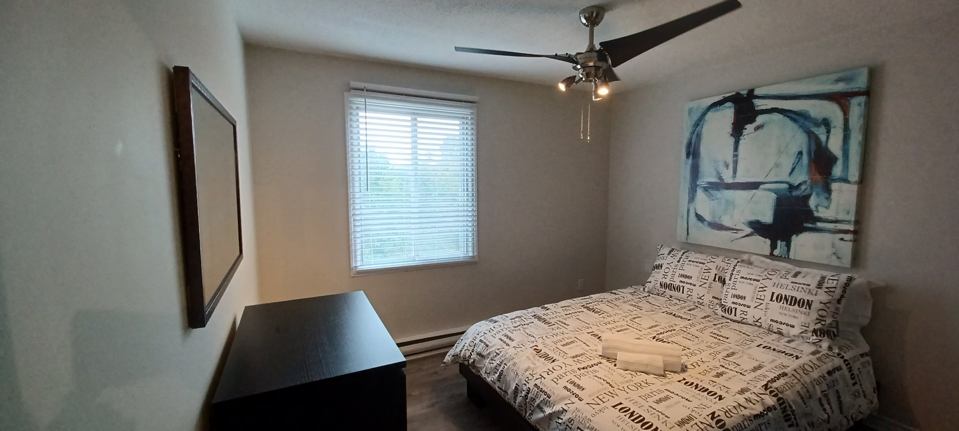 









49


Rue Montpetit

,
Gatineau (Hull),




QC
J8Y4Z7

