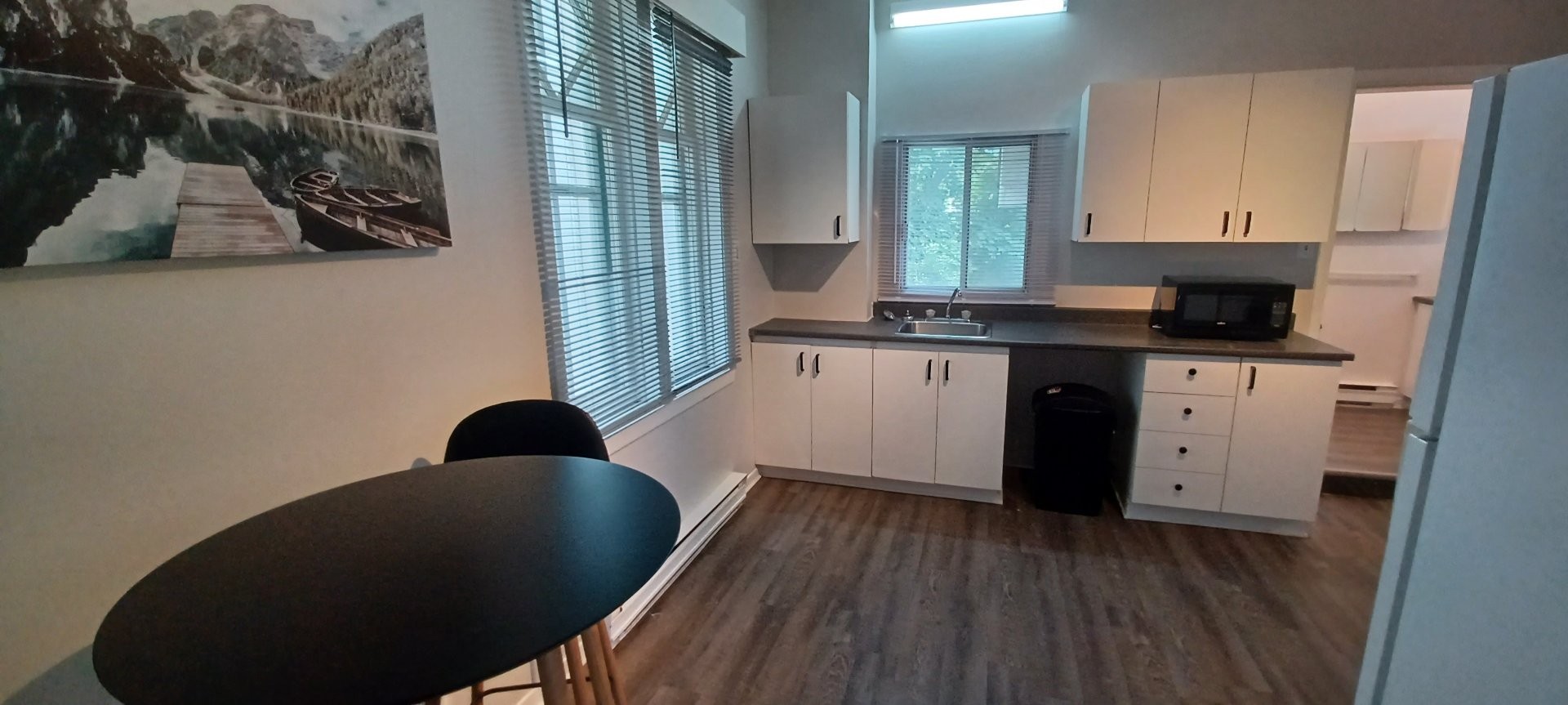 









49


Rue Montpetit

,
Gatineau (Hull),




QC
J8Y4Z7

