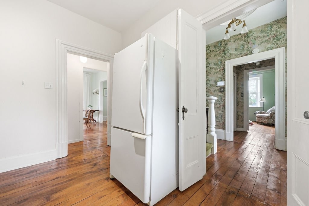 









277C


Ch. Front

,
Clarendon,







QC
J0X2Y0

