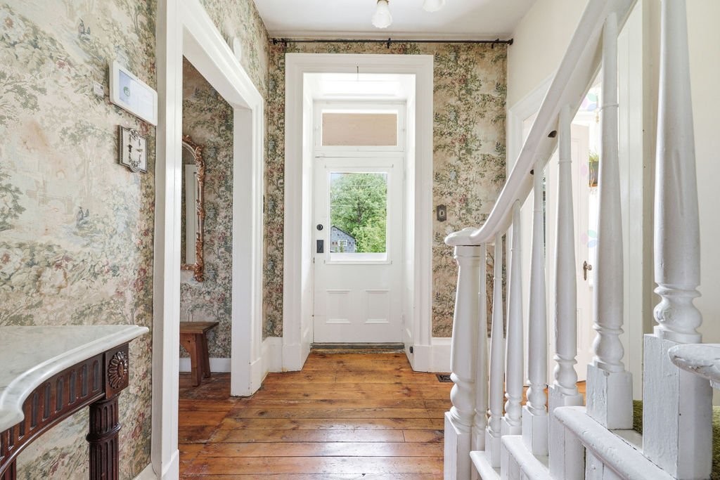 









277C


Ch. Front

,
Clarendon,







QC
J0X2Y0

