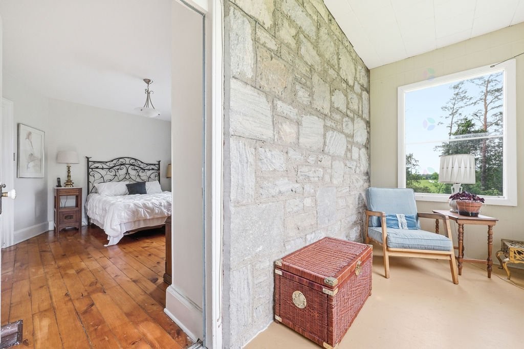 









277C


Ch. Front

,
Clarendon,







QC
J0X2Y0


