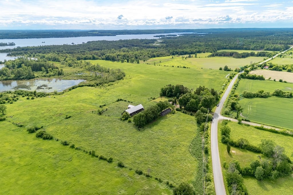 









277C


Ch. Front

,
Clarendon,







QC
J0X2Y0

