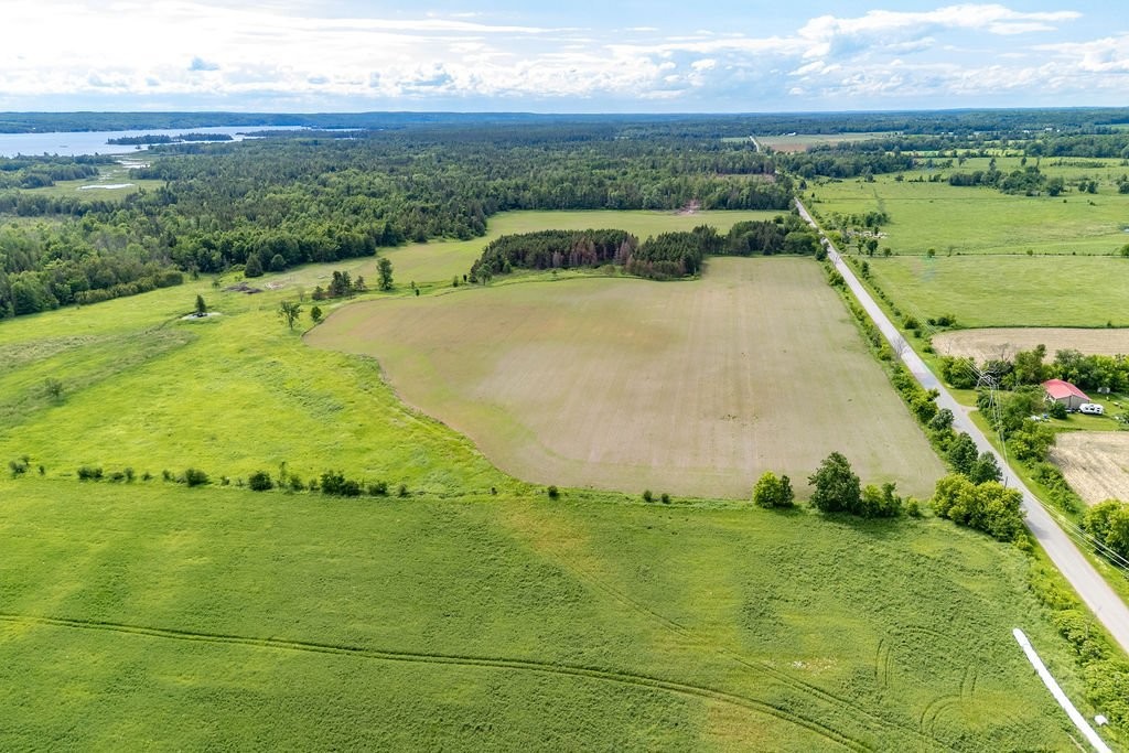 









277C


Ch. Front

,
Clarendon,







QC
J0X2Y0

