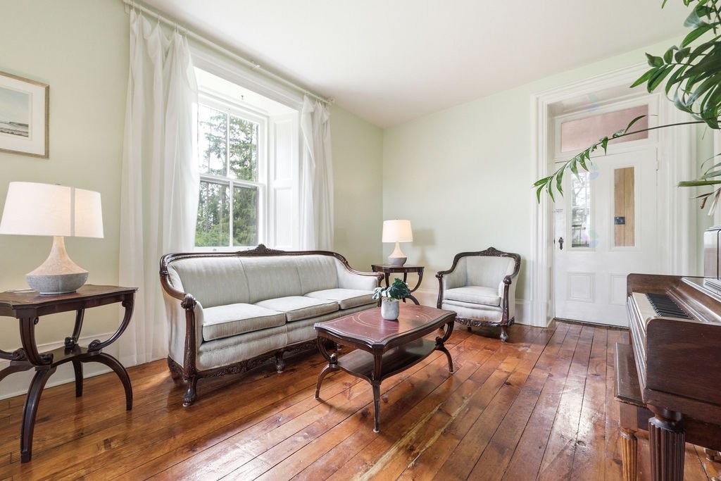 









277C


Ch. Front

,
Clarendon,







QC
J0X2Y0

