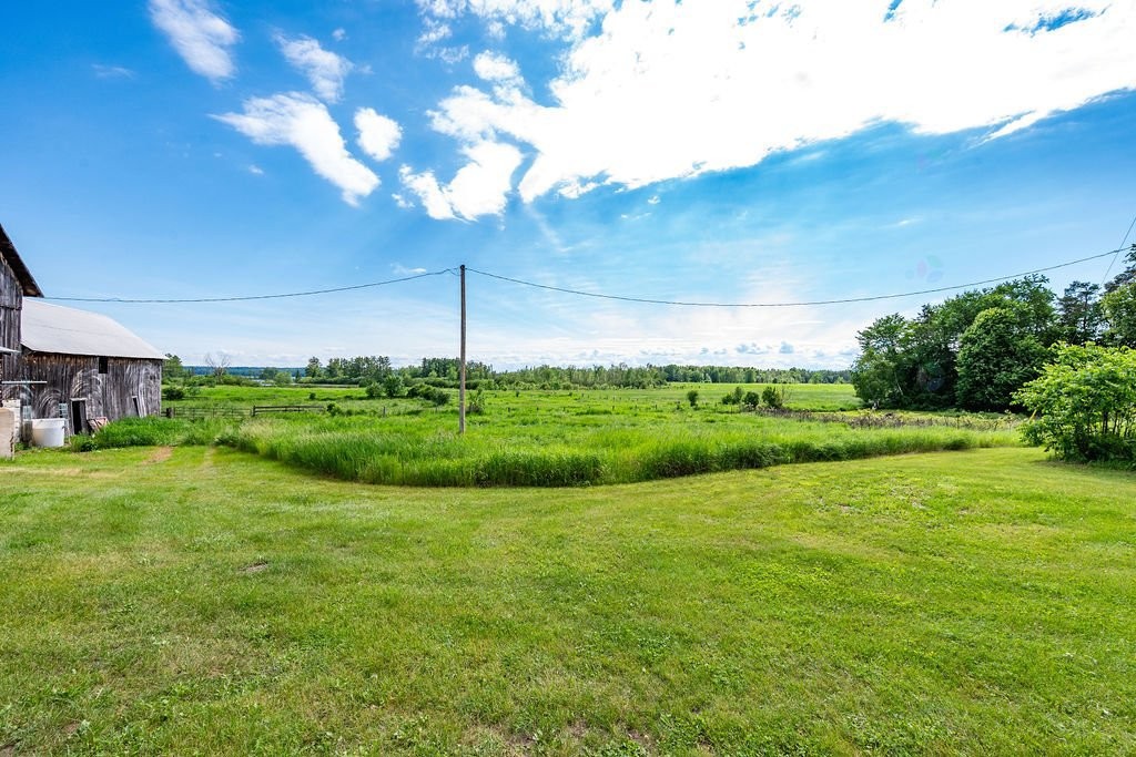 









277C


Ch. Front

,
Clarendon,







QC
J0X2Y0

