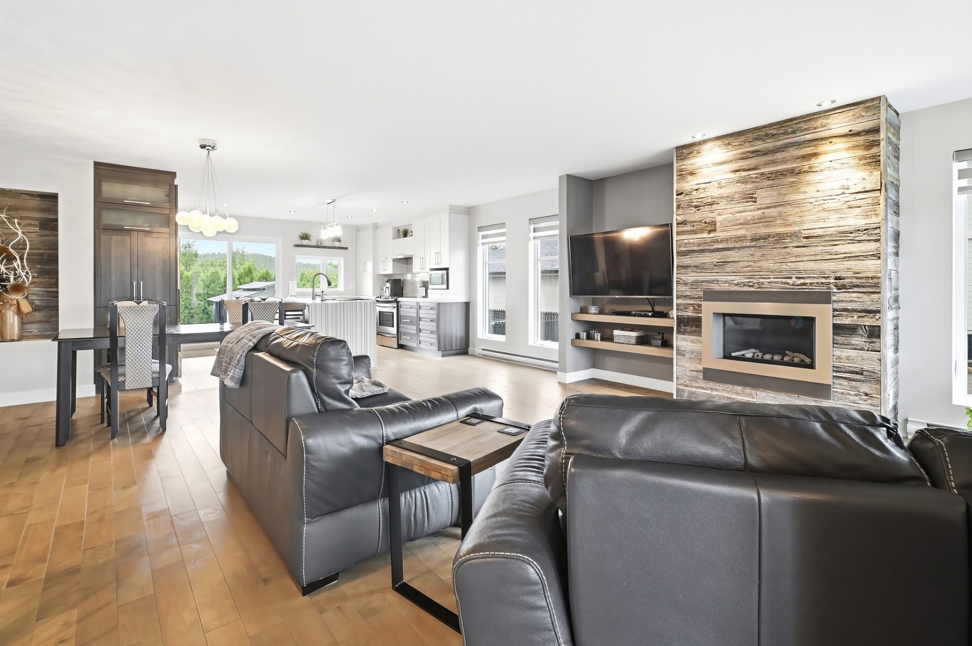









2101


Rue du Cabernet

,
Saguenay (Chicoutimi),




QC
G7H0M3

