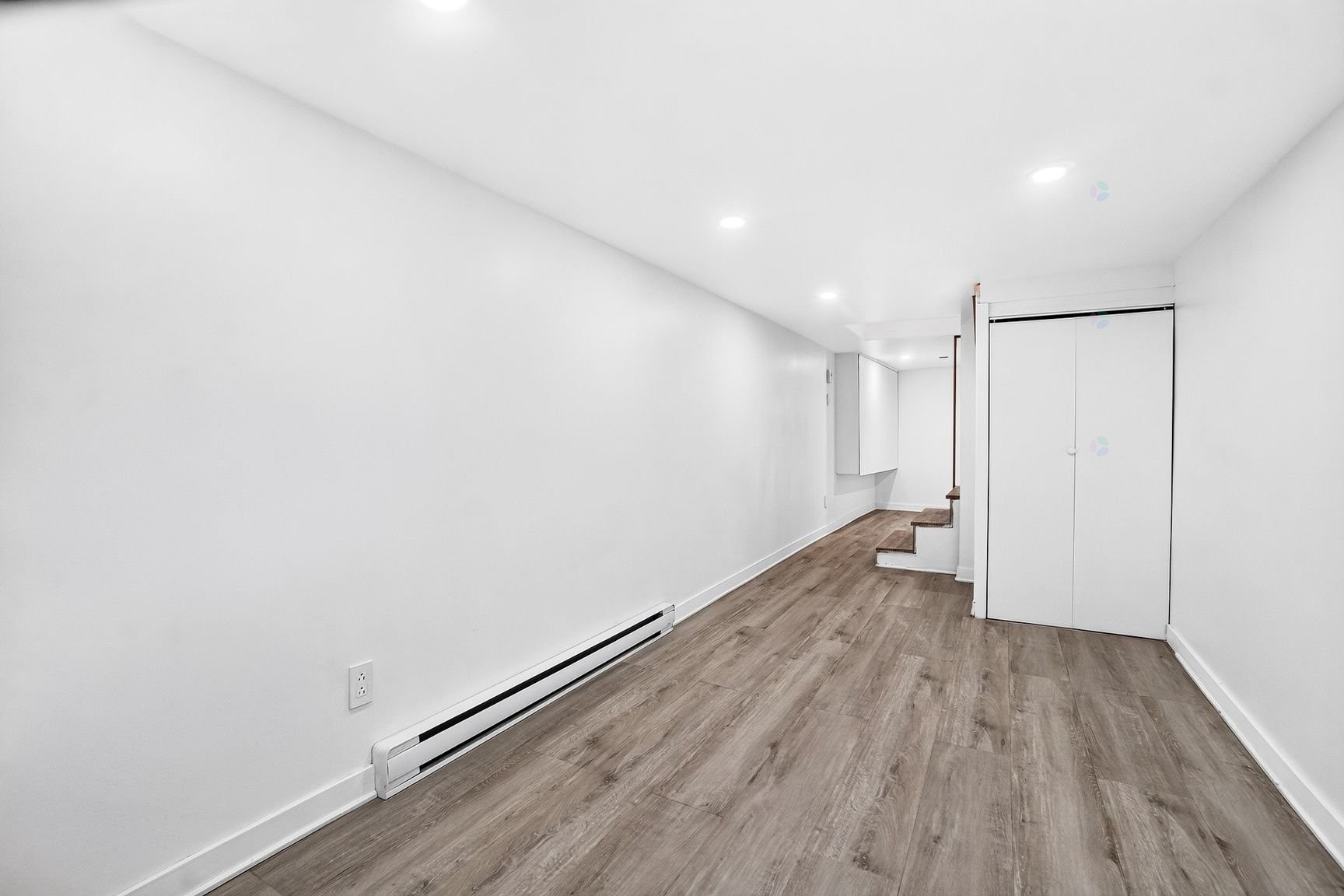 









2353Z


Av. De Lorimier

,
Montréal (Ville-Marie),




QC
H2K3X4

