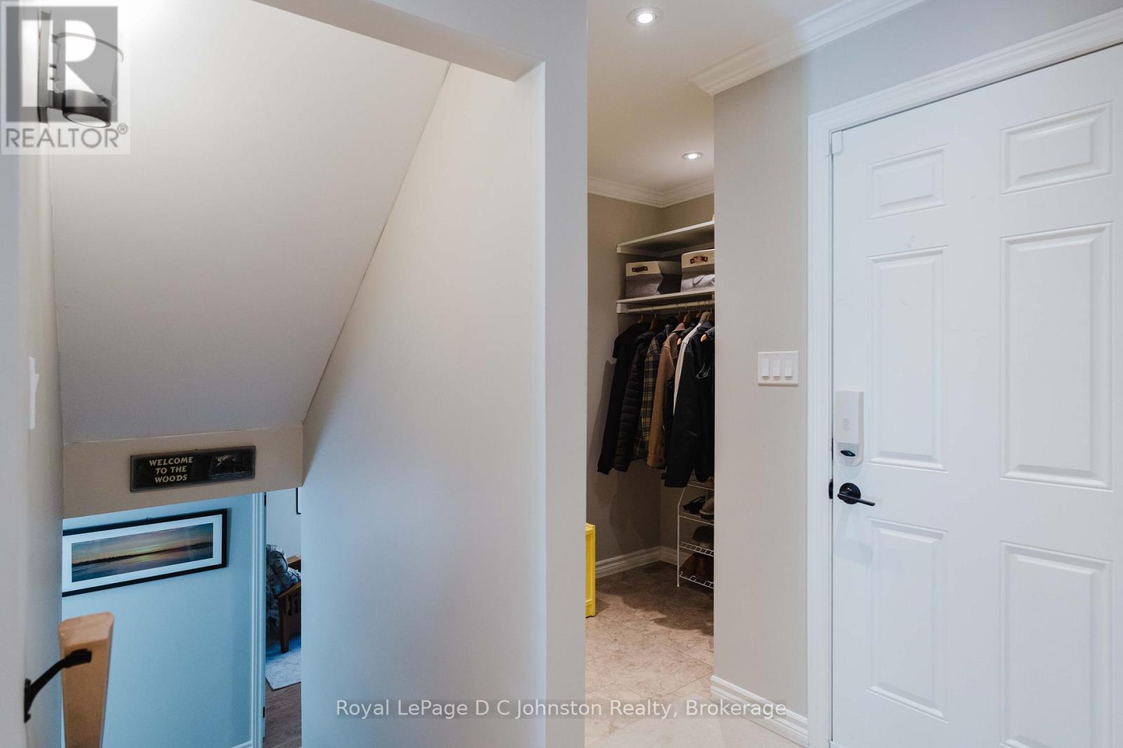 












126 5TH AVENUE E

,
Owen Sound,




Ontario
N4K6C7

