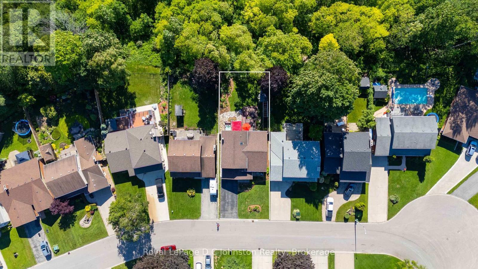 












126 5TH AVENUE E

,
Owen Sound,




Ontario
N4K6C7

