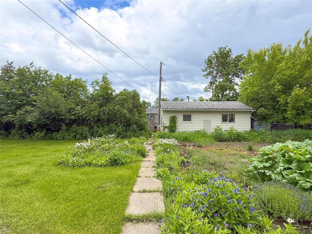 












6 7th Street SE

,
Hamiota,




Manitoba
R0M0T0

