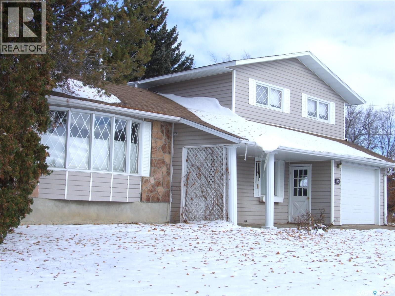 












201 8th STREET W

,
Leader,




Saskatchewan
S0N1H0

