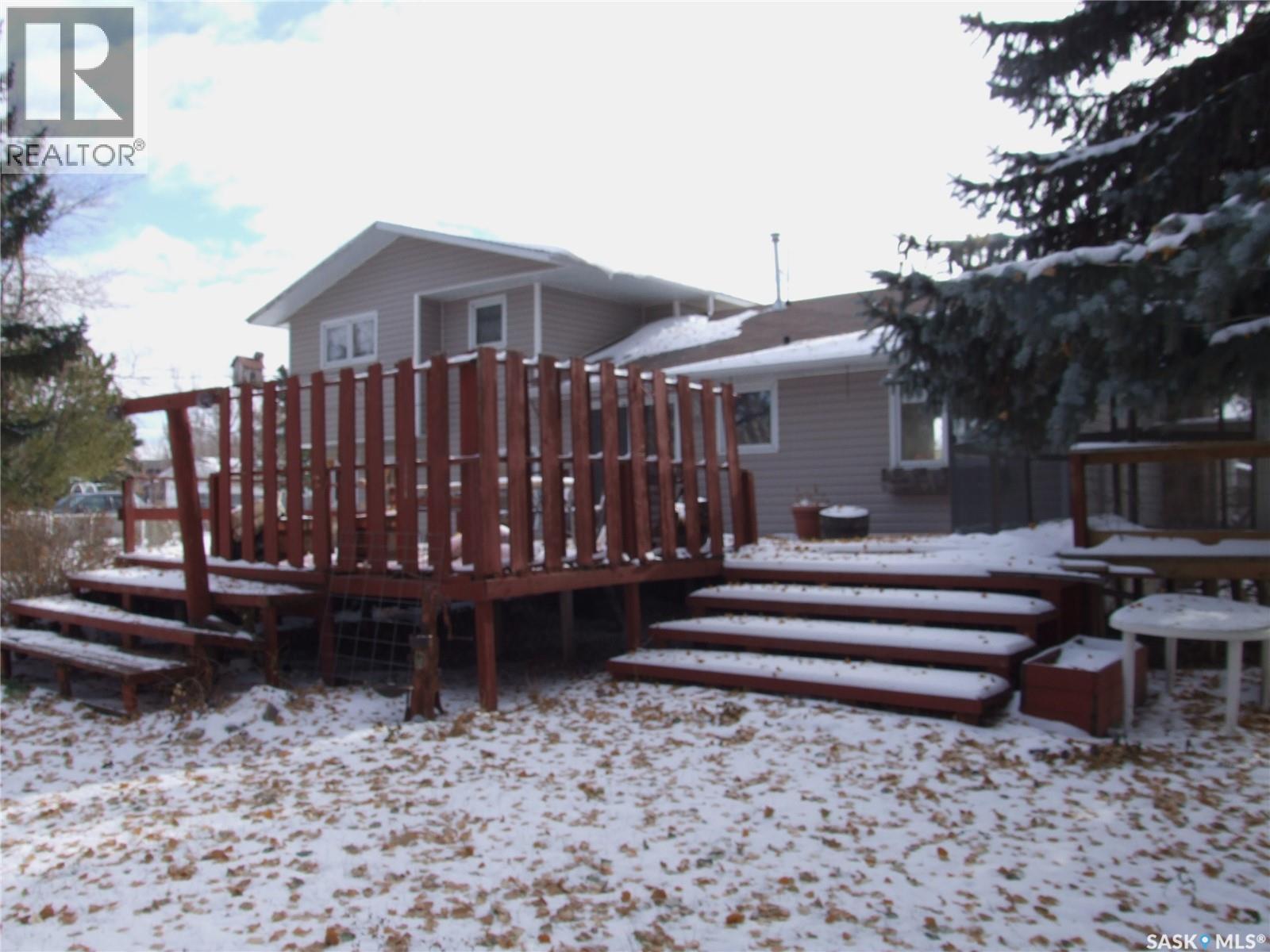 












201 8th STREET W

,
Leader,




Saskatchewan
S0N1H0

