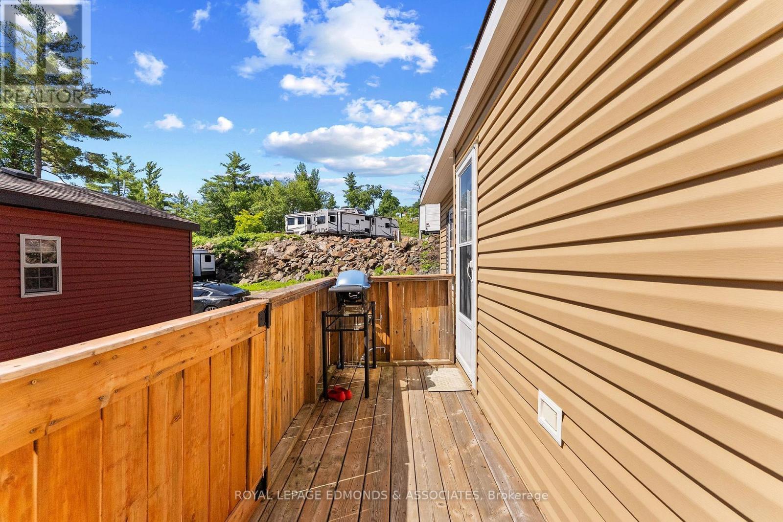












31 - 92 BINGHAM DRIVE

,
Horton,




Ontario
K0J1Y0

