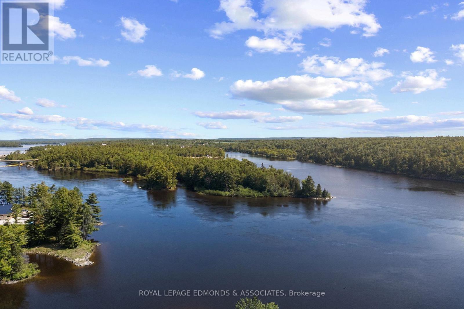 












31 - 92 BINGHAM DRIVE

,
Horton,




Ontario
K0J1Y0

