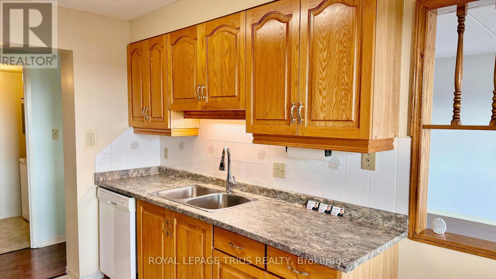 












604 - 5 MILL POND COURT

,
Norfolk (Simcoe),




Ontario
N3Y5J6

