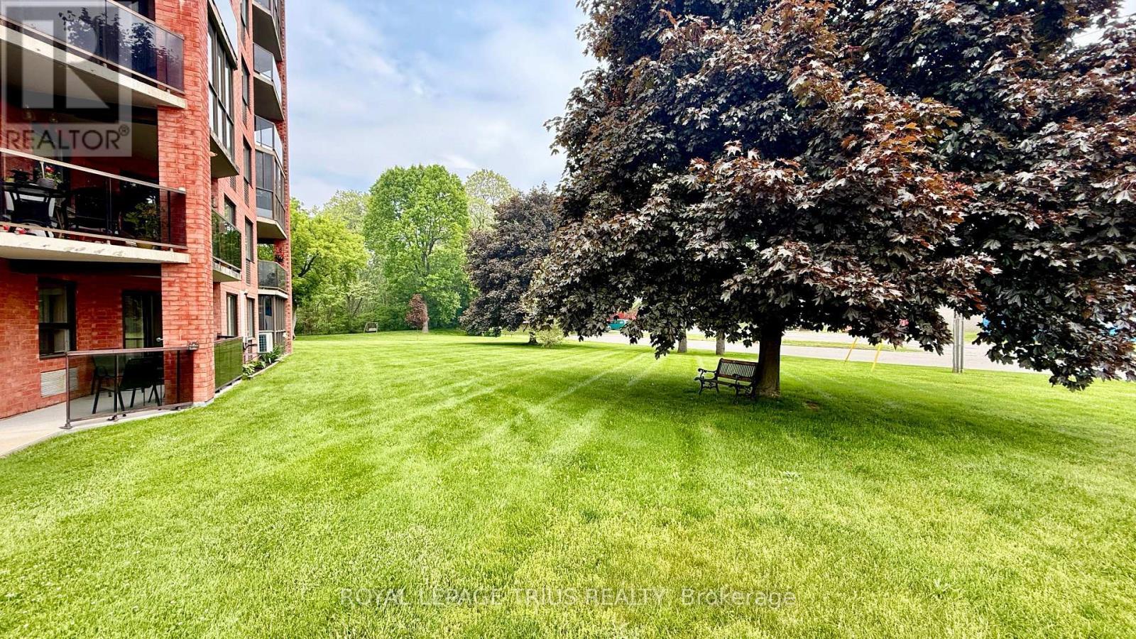 












604 - 5 MILL POND COURT

,
Norfolk (Simcoe),




Ontario
N3Y5J6

