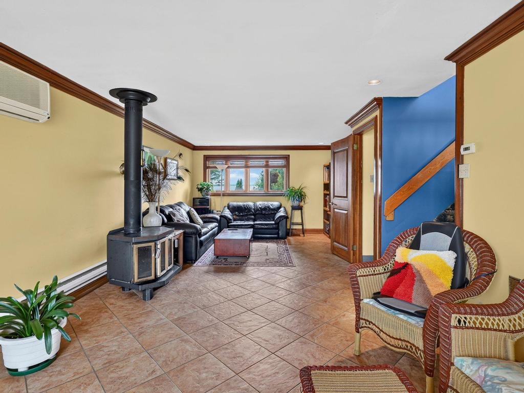 









104


Ch. du Vieux-Moulin

,
Notre-Dame-de-l'Île-Perrot,




QC
J7W3M2

