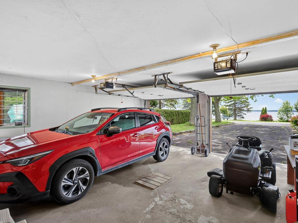 









104


Ch. du Vieux-Moulin

,
Notre-Dame-de-l'Île-Perrot,




QC
J7W3M2

