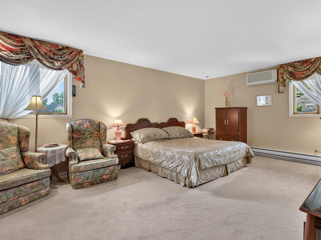 









104


Ch. du Vieux-Moulin

,
Notre-Dame-de-l'Île-Perrot,




QC
J7W3M2

