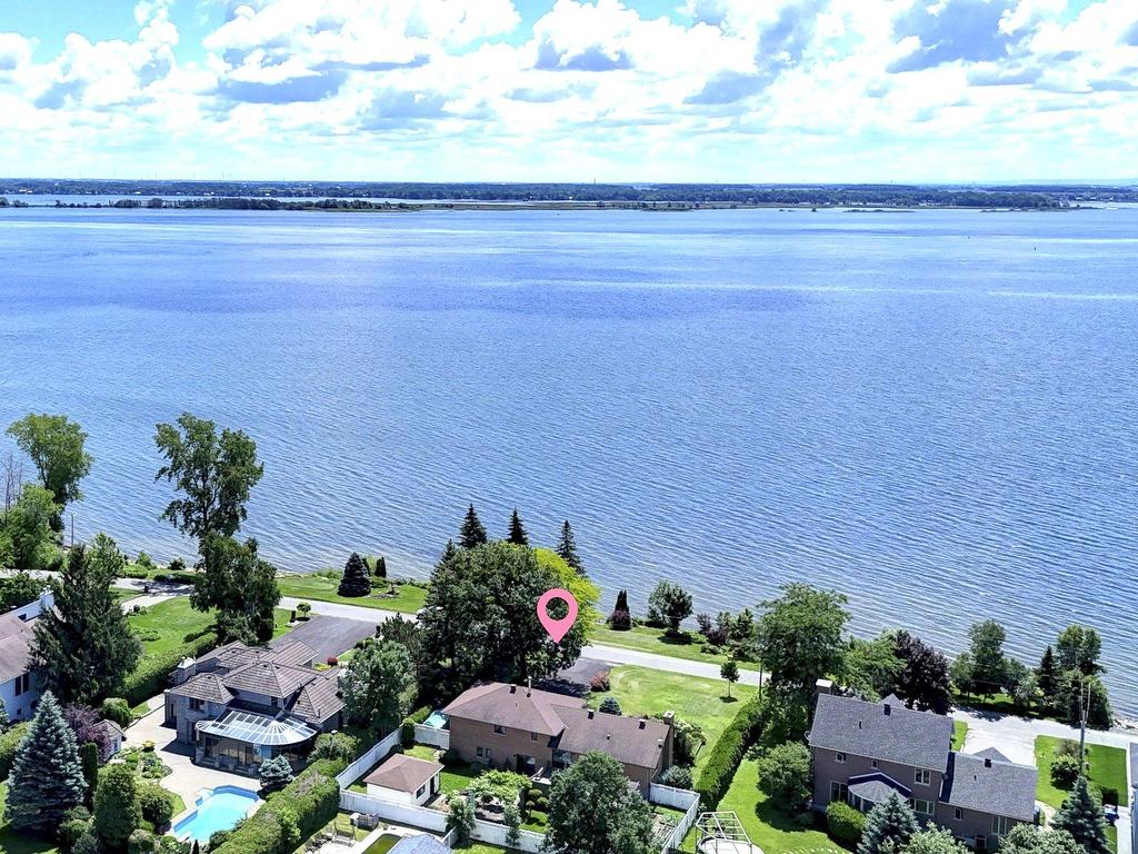 









104


Ch. du Vieux-Moulin

,
Notre-Dame-de-l'Île-Perrot,




QC
J7W3M2

