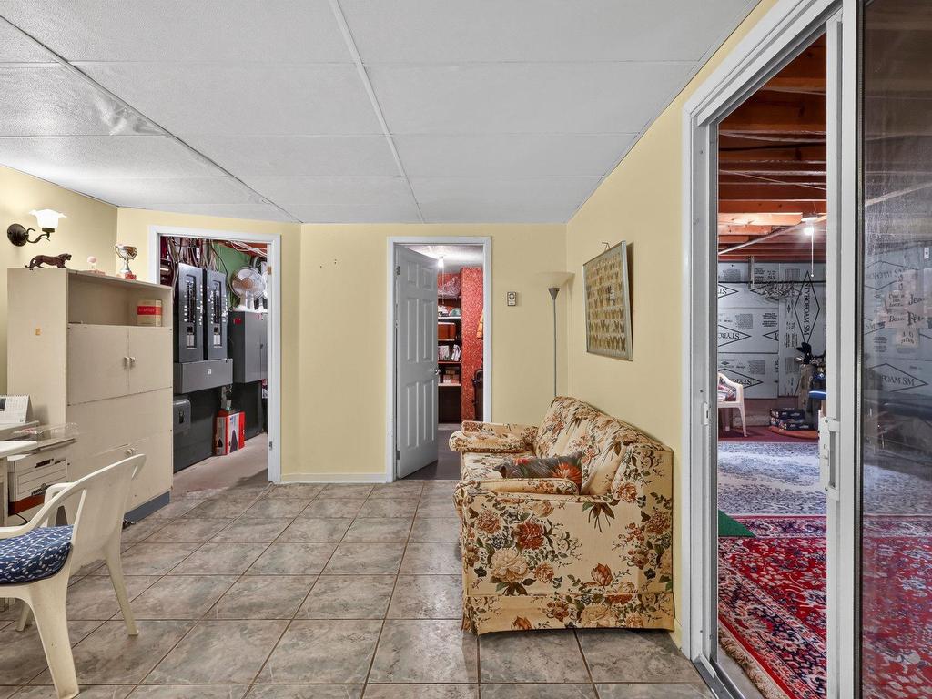 









104


Ch. du Vieux-Moulin

,
Notre-Dame-de-l'Île-Perrot,




QC
J7W3M2

