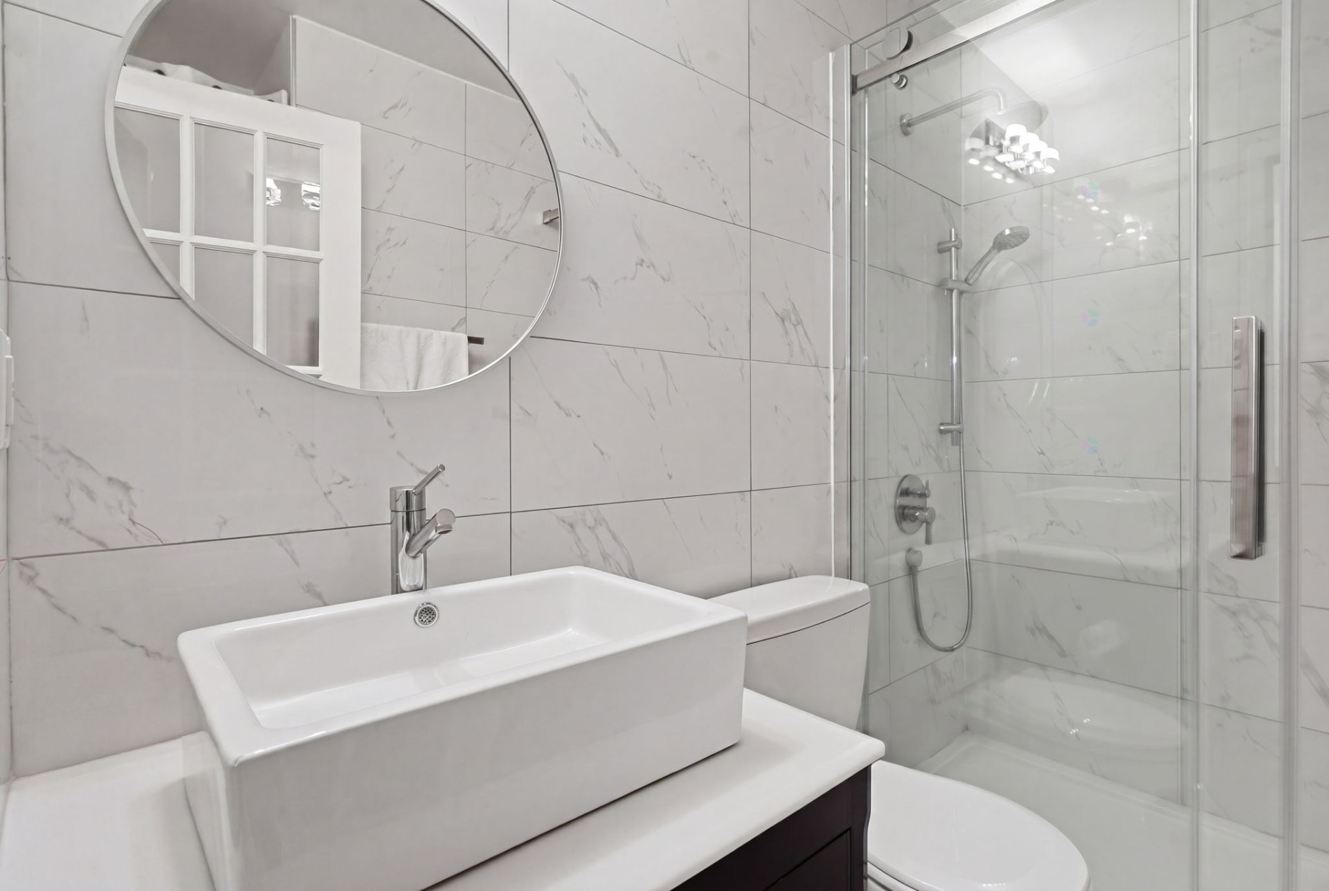 









89


Rue Vaudreuil

, 1202,
Gatineau (Hull),




QC
J8X4E8

