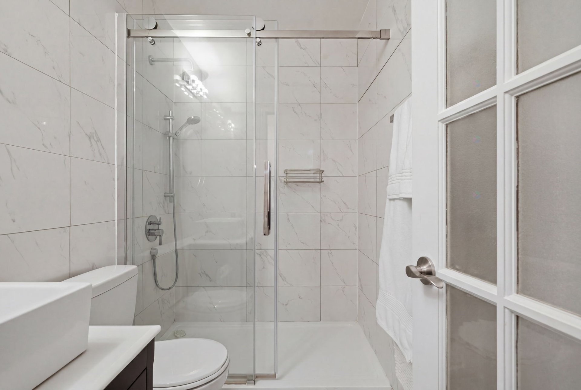 









89


Rue Vaudreuil

, 1202,
Gatineau (Hull),




QC
J8X4E8

