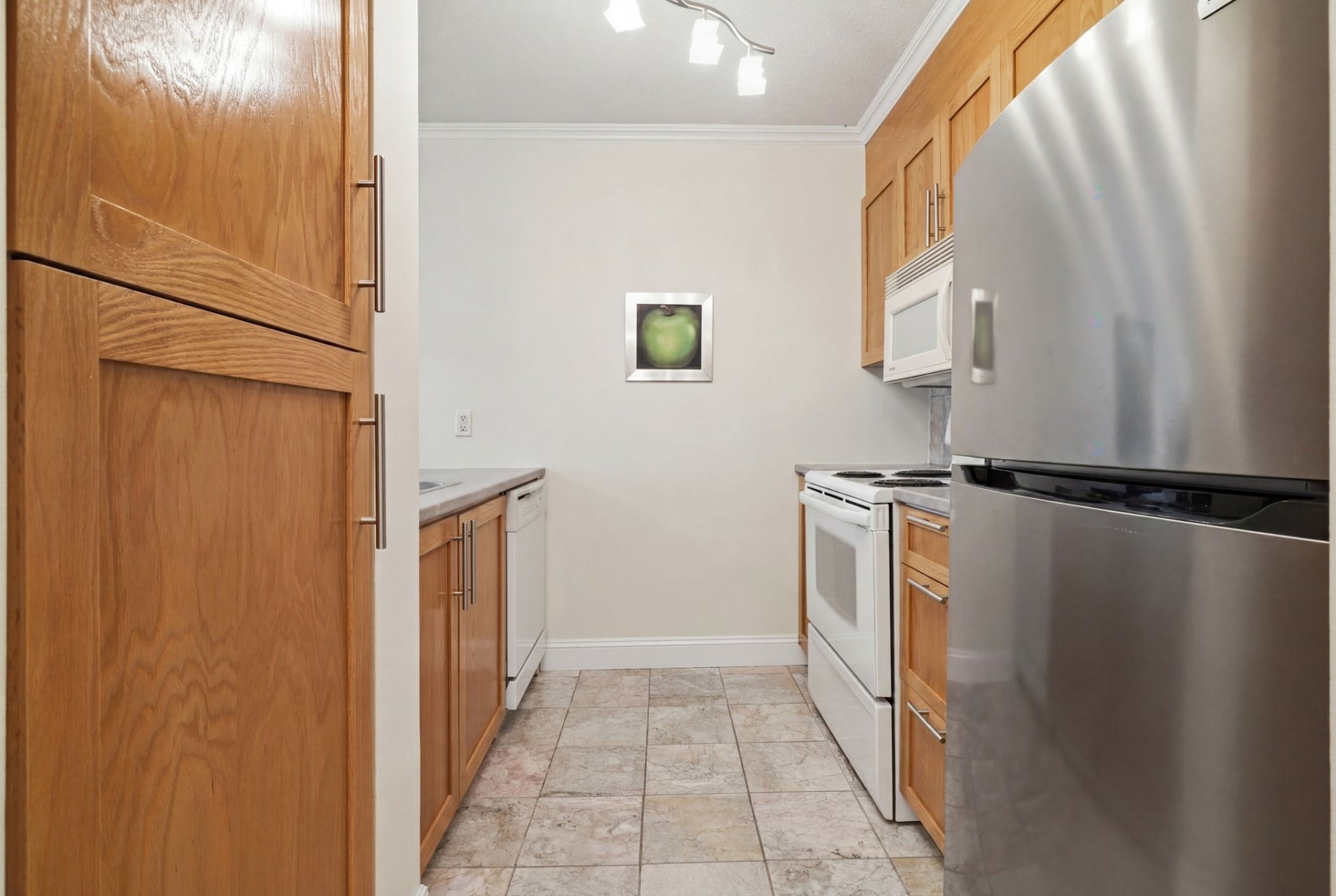 









89


Rue Vaudreuil

, 1202,
Gatineau (Hull),




QC
J8X4E8

