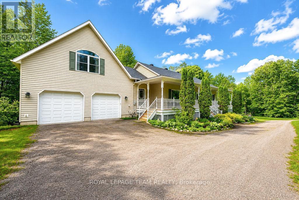












698 BARRYVALE ROAD

,
Greater Madawaska,




Ontario
K0J1H0

