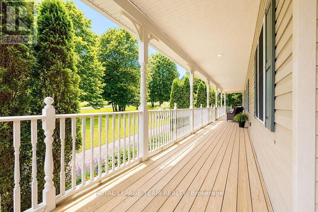 












698 BARRYVALE ROAD

,
Greater Madawaska,




Ontario
K0J1H0

