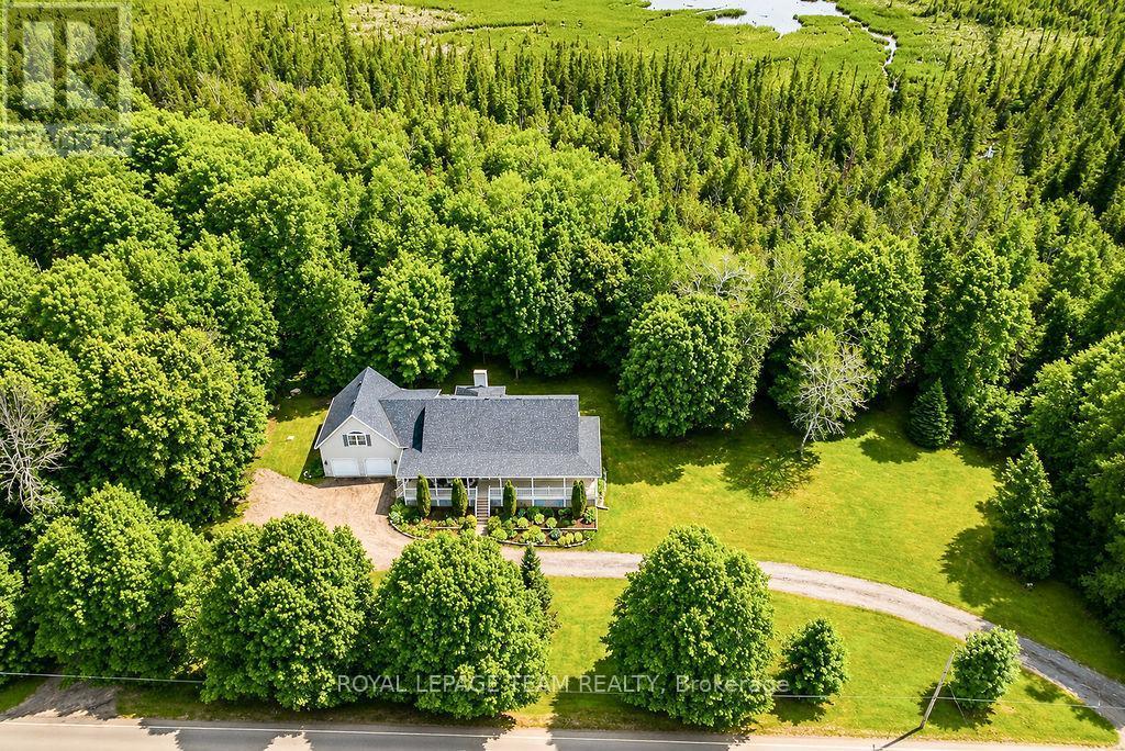 












698 BARRYVALE ROAD

,
Greater Madawaska,




Ontario
K0J1H0

