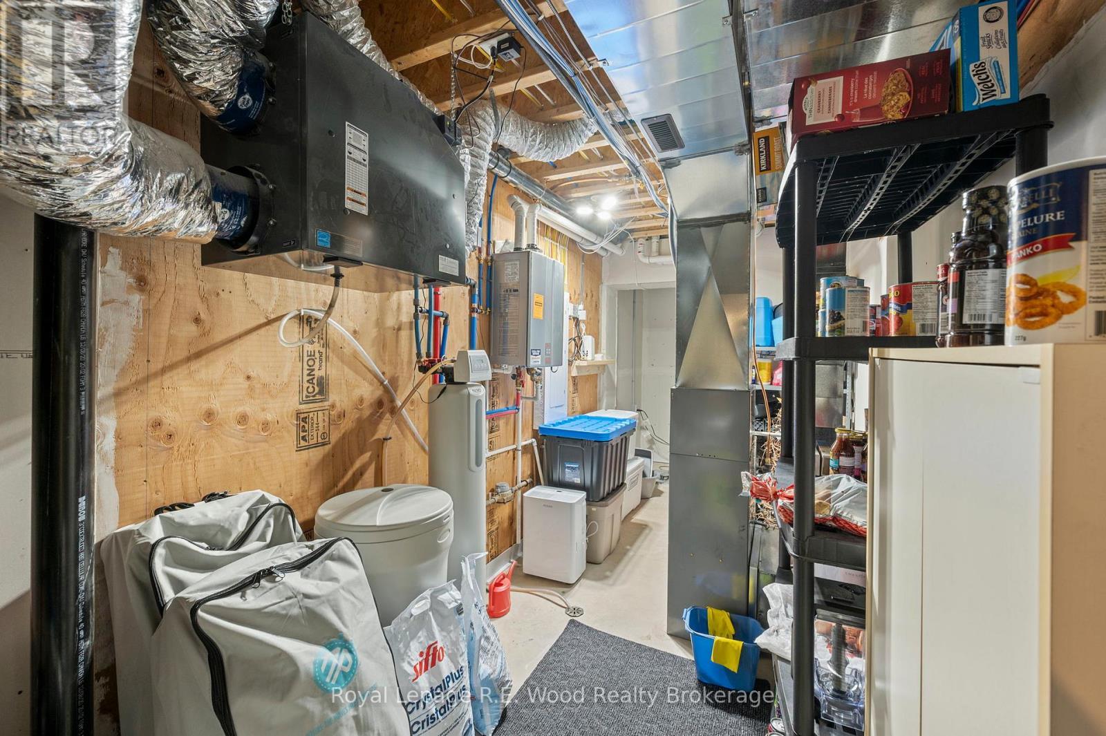 












302 - 360 QUARTER TOWN LINE

,
Tillsonburg,




Ontario
N4G0H7

